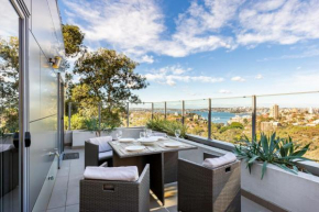  2 Bdrm North Sydney with stunning harbour views - 16WAL  Сидней